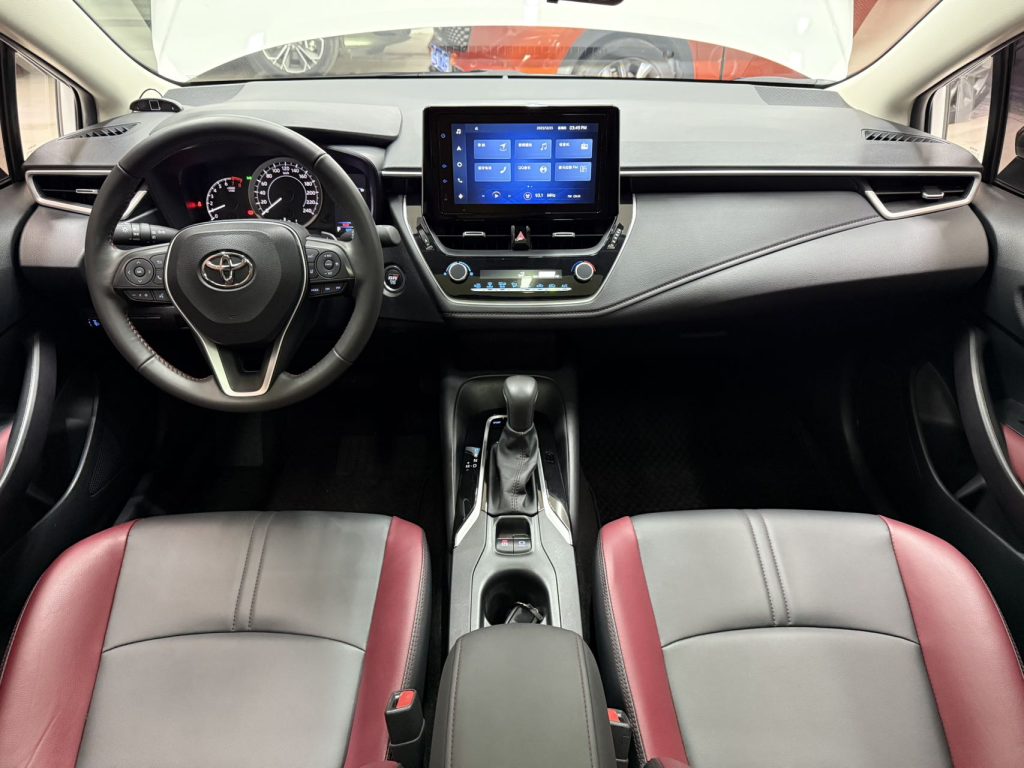 Toyota Corolla 2021 модельного года, платформа TNGA, 1,5 л, CVT, версия GR SPORT - AUTO STAR