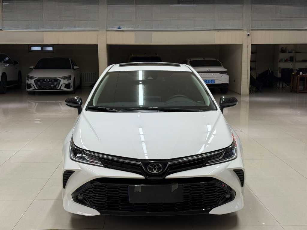 Toyota Corolla 2021 модельного года, платформа TNGA, 1,5 л, CVT, версия GR SPORT - AUTO STAR