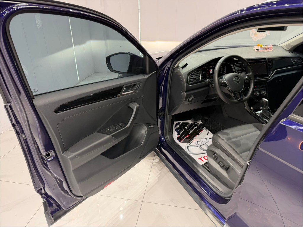 Volkswagen T-ROC 2022 модельный год 280TSI DSG 2WD Comfort PLUS - AUTO STAR