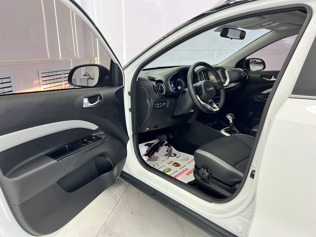 Kia Kx1 2021 года, 1,4 л, CVT, версия с люком «Fun View» - AUTO STAR