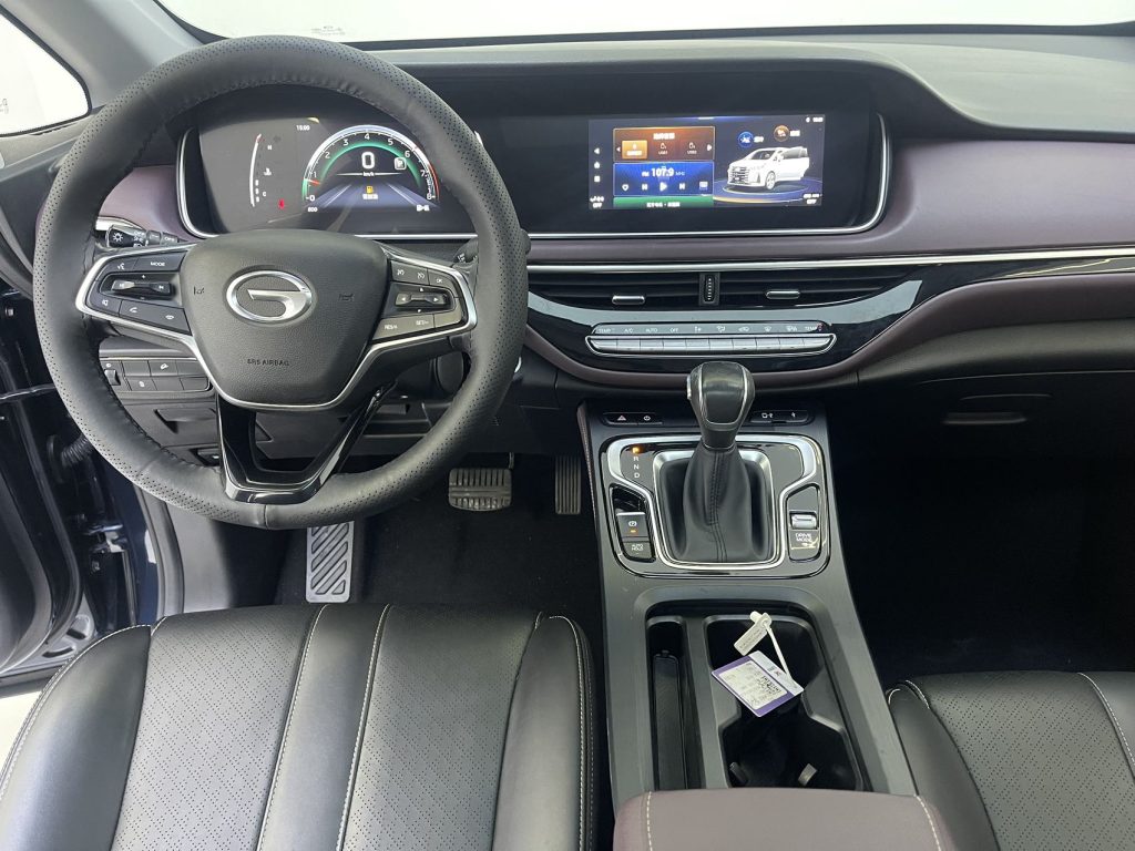 GAC Trumpchi M6 2021 модельный год PRO 270T Автоматическая коробка передач, версия «Люкс» - AUTO STAR