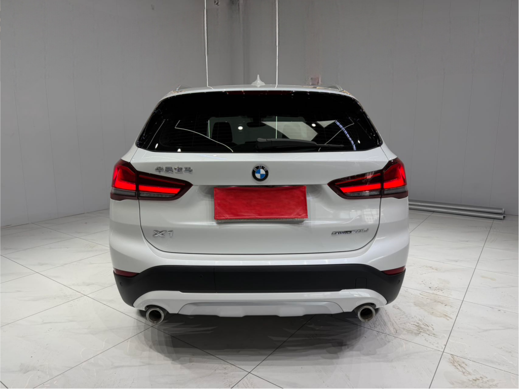 BMW X1 2022 модельного года sDrive20Li версия «Exclusive» - AUTO STAR