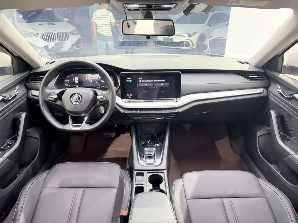 Skoda Octavia PRO 2021 года, TSI280, версия «Престиж» - AUTO STAR