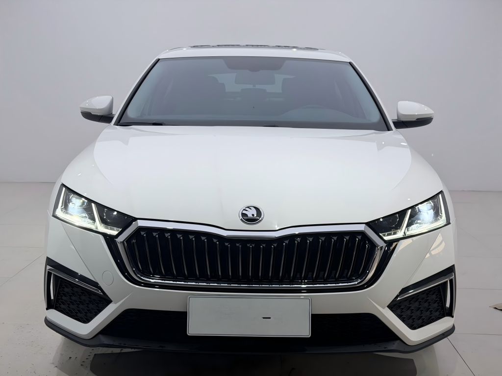 Skoda Octavia PRO 2021 года, TSI280, версия «Престиж» - AUTO STAR