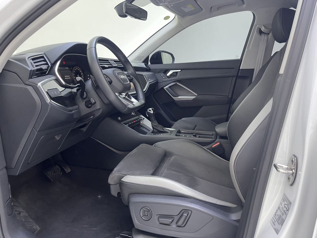 Audi Q3 2023 модельного года 35 TFSI, версия «Sporty» - AUTO STAR