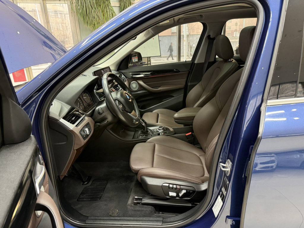 BMW X1 2021 модельного года sDrive20Li Комплектация «Style» - AUTO STAR