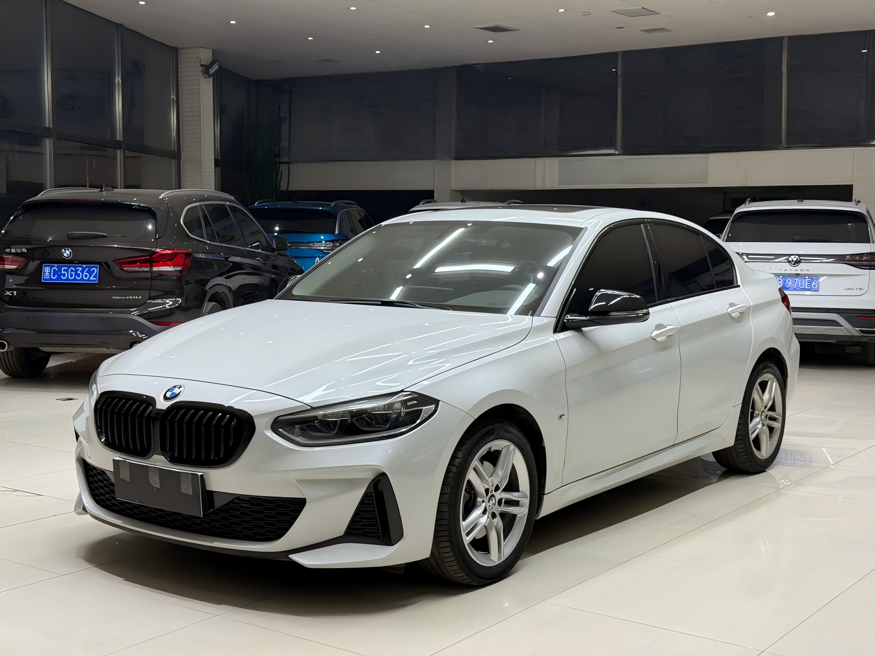 BMW 1 серии  2023 модельного года 120i M Sport Night Edition