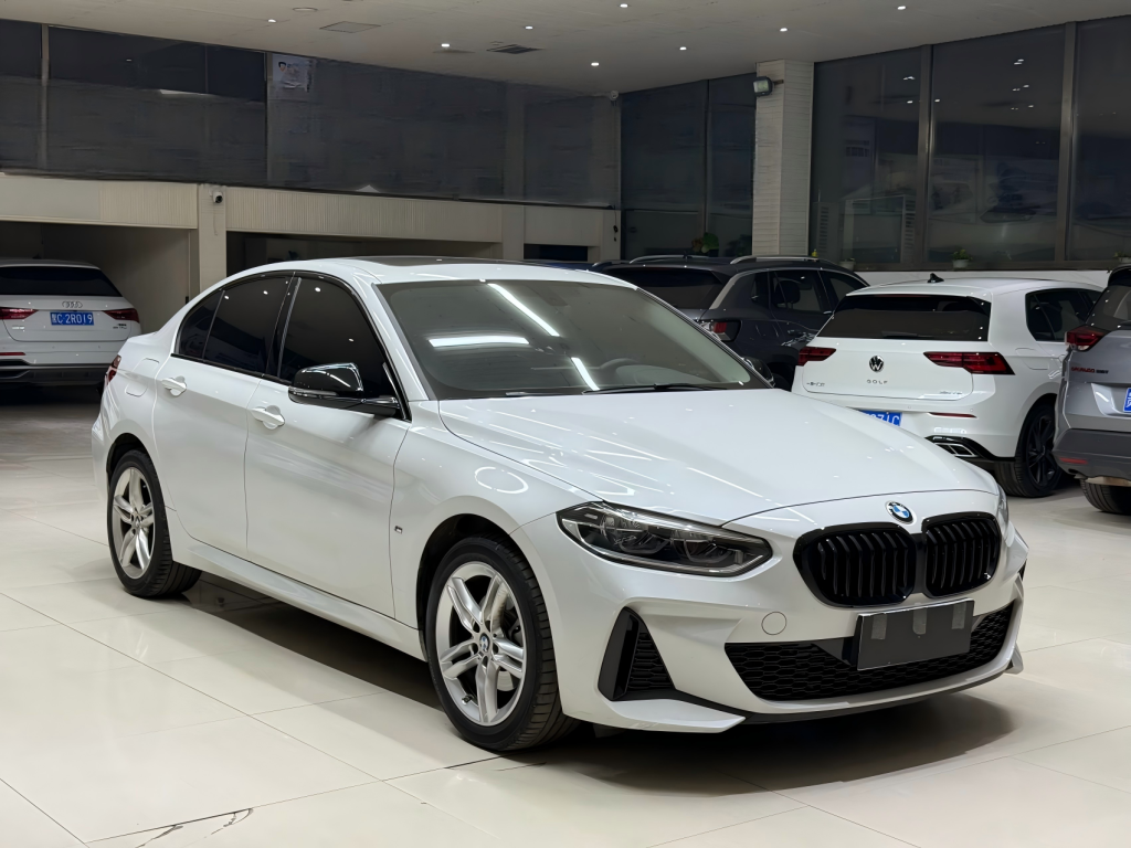 BMW 1 серии 2023 модельного года 120i M Sport Night Edition - AUTO STAR