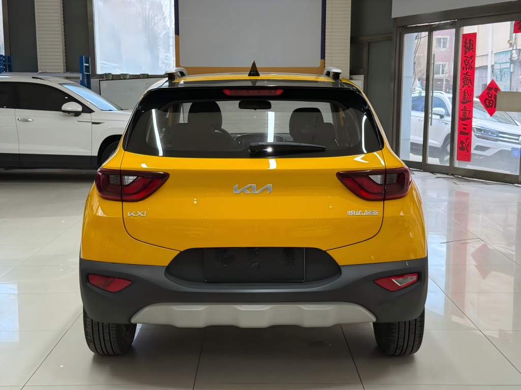 Kia Kx1, 2021 г. вып., 1,4 л, CVT, версия «Fun Enjoy» с люком - AUTO STAR