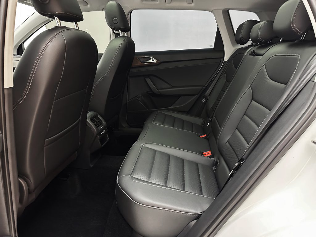 Volkswagen THARU 2022 модельный год, 280TSI, передний привод, версия «Люкс» - AUTO STAR