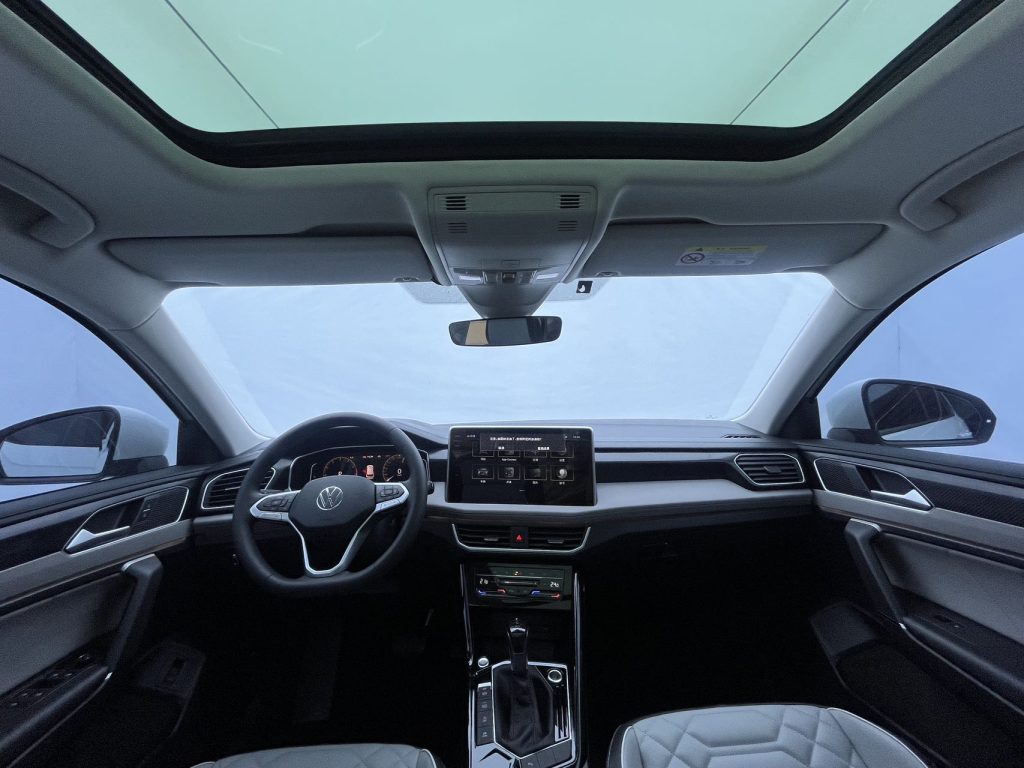 Volkswagen TAYRON 2023 модельный год, 280TSI, передний привод, версия «Luxury Plus Advanced» - AUTO STAR