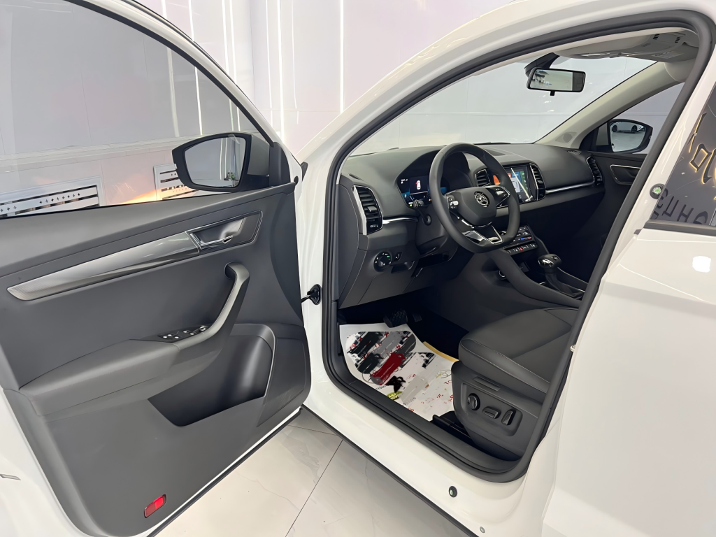 Skoda Karoq 2022 года, TSI280, версия «Premium» - AUTO STAR
