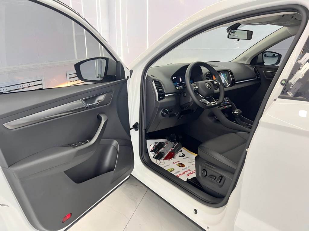 Skoda Karoq 2022 года, TSI280, версия «Premium» - AUTO STAR