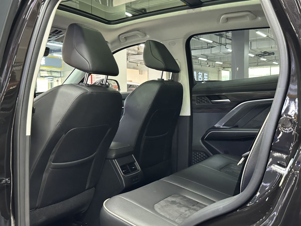 Haval H6, 2023 модельный год, версия «Guochao» 1.5T, автоматическая коробка передач, версия «Champion» - AUTO STAR