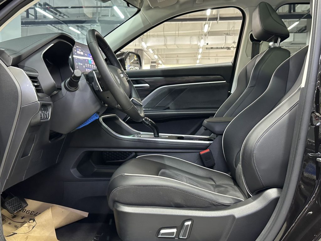 Haval H6, 2023 модельный год, версия «Guochao» 1.5T, автоматическая коробка передач, версия «Champion» - AUTO STAR