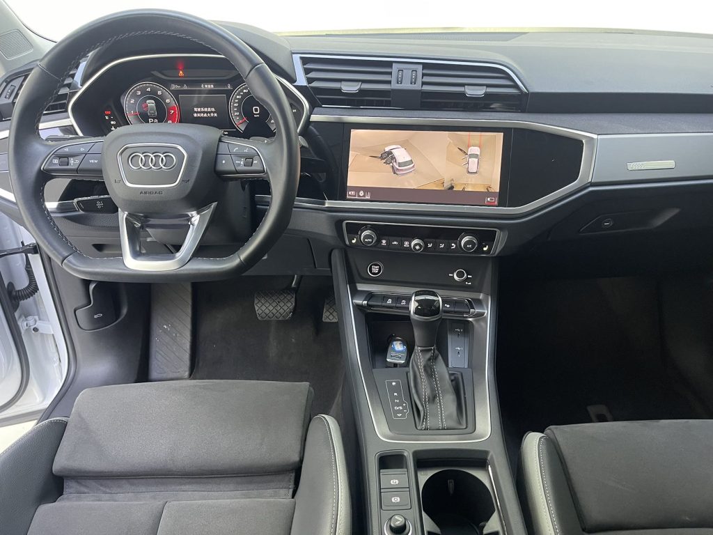 Audi Q3 2022 модельного года 35 TFSI версия «Sporty» - AUTO STAR