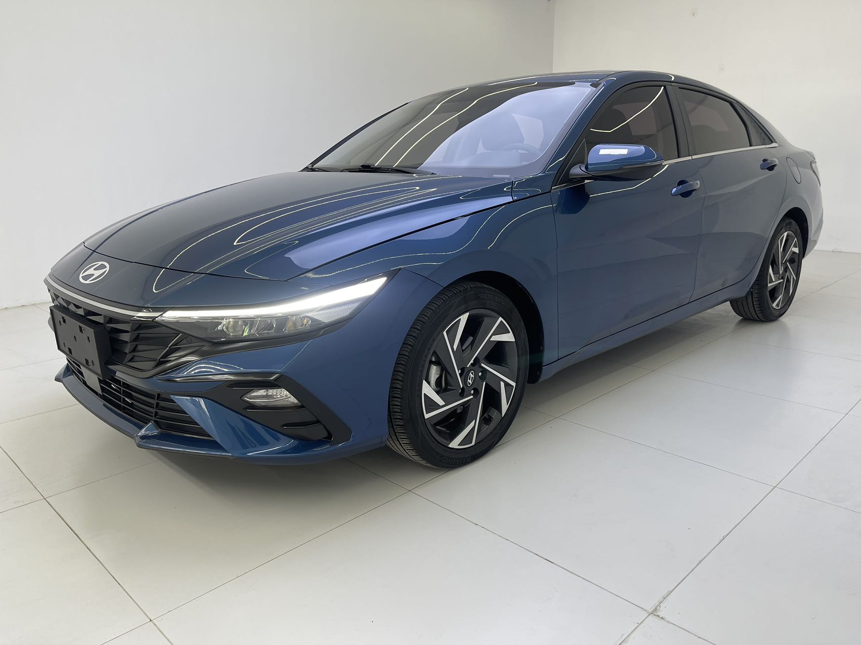 Hyundai Elantra,  2023 модельный год, 1,5 л, CVT, версия GLX Elite