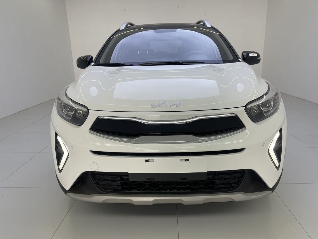 Kia KX1 2021 г. 1,4 л CVT с люком - AUTO STAR