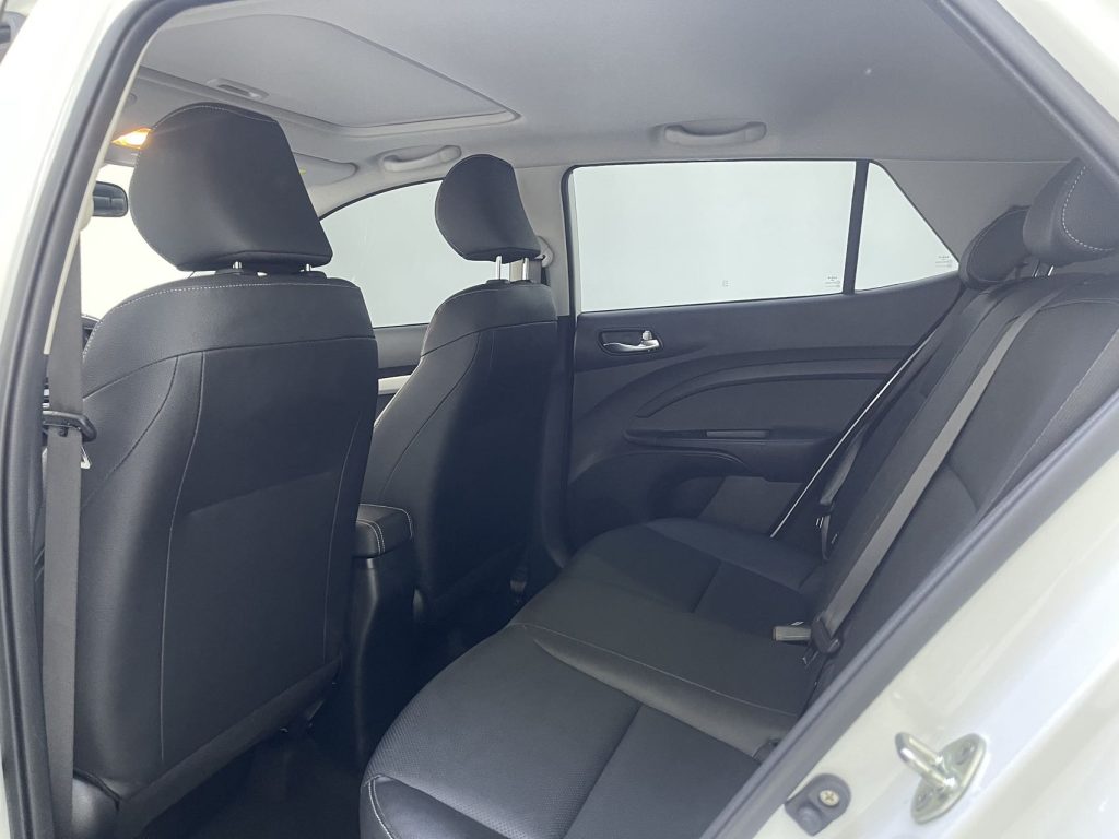 Kia KX1 2021 г. 1,4 л CVT с люком - AUTO STAR