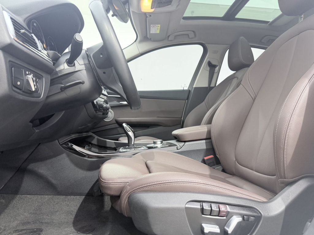 BMW 1 серии 2022 года, 120i M Sport Night Edition - AUTO STAR