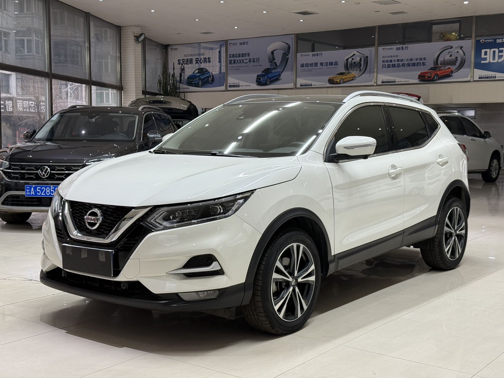 Nissan QASHQAl,  2022 г. выпуска, 2,0 л, CVT, XV Prem. Luxury Edition
