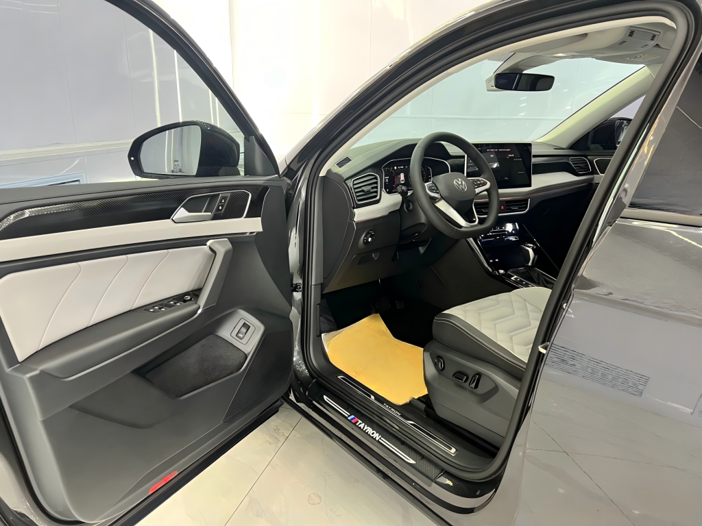 Volkswagen TAYRON 2023 года, 280TSI, передний привод, версия «Luxury Plus Advanced» - AUTO STAR