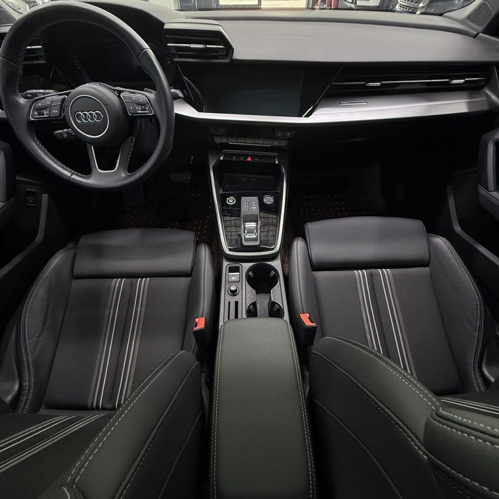 Audi A3 2023 модельного года Sportback 35 TFSI Sport - AUTO STAR