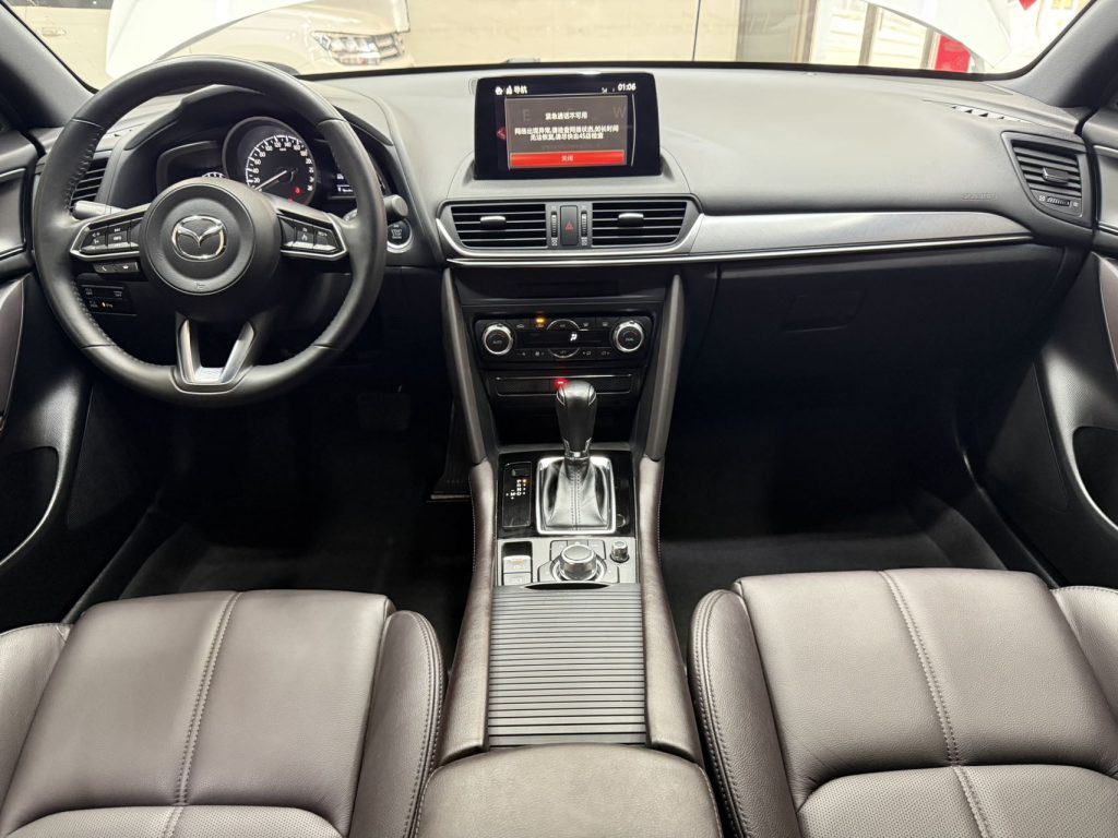 Mazda CX-4 2021 г. 2,0 л, АКПП, передний привод, версия «Skyline» - AUTO STAR