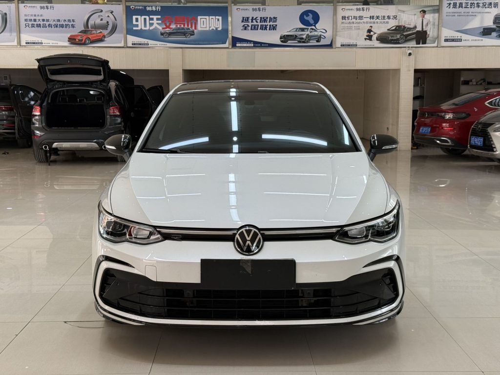 Volkswagen Golf, 2021 г. выпуска, 280TSI DSG R-Line - AUTO STAR