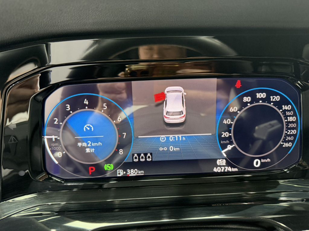 Volkswagen Golf, 2021 г. выпуска, 280TSI DSG R-Line - AUTO STAR
