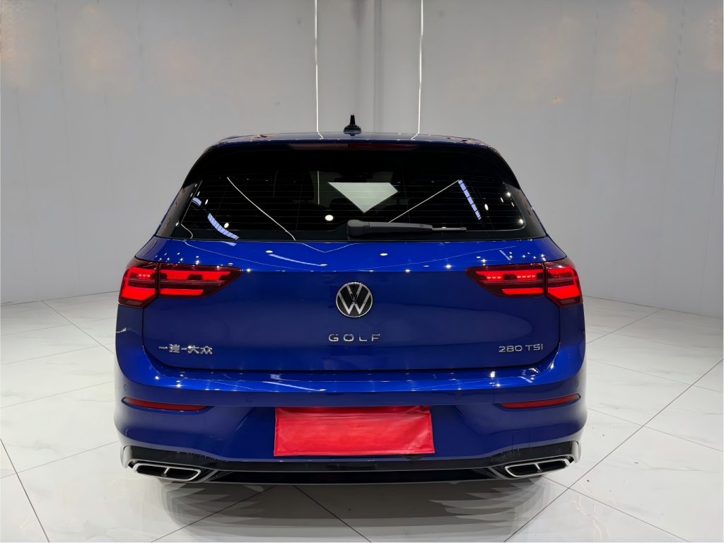 Volkswagen Golf, 2021 г. выпуска, 280TSI DSG R-Line - AUTO STAR