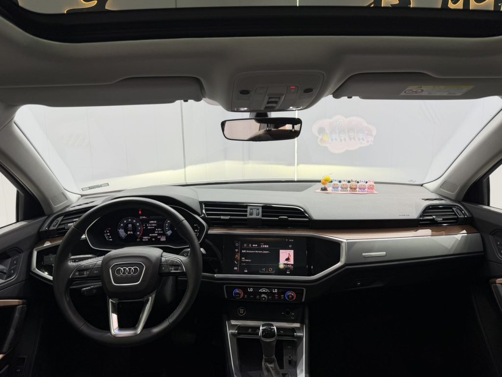 Audi Q3, 2021 г. выпуска, 35 TFSI, версия «Stylish Elegance» - AUTO STAR