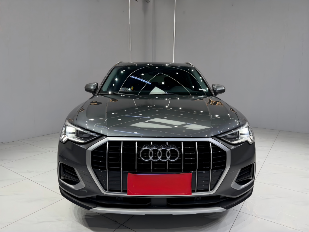 Audi Q3, 2021 г. выпуска, 35 TFSI, версия «Stylish Elegance» - AUTO STAR