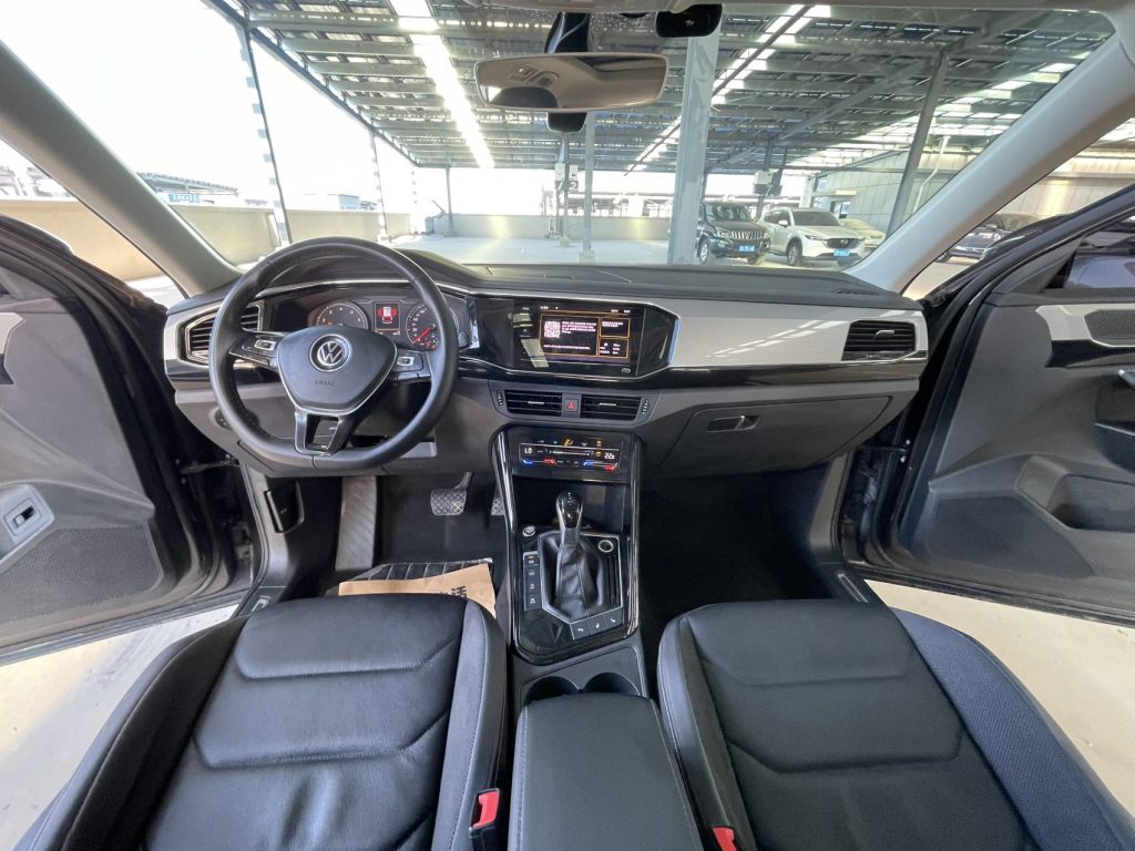 Volkswagen TAYRON, 2022 Model Year, 280TSI 2WD Luxury Smart Connect Edition - AUTO STAR