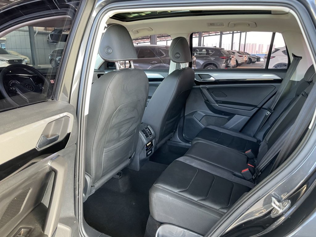 Volkswagen TAYRON, 2022 Model Year, 280TSI 2WD Luxury Smart Connect Edition - AUTO STAR