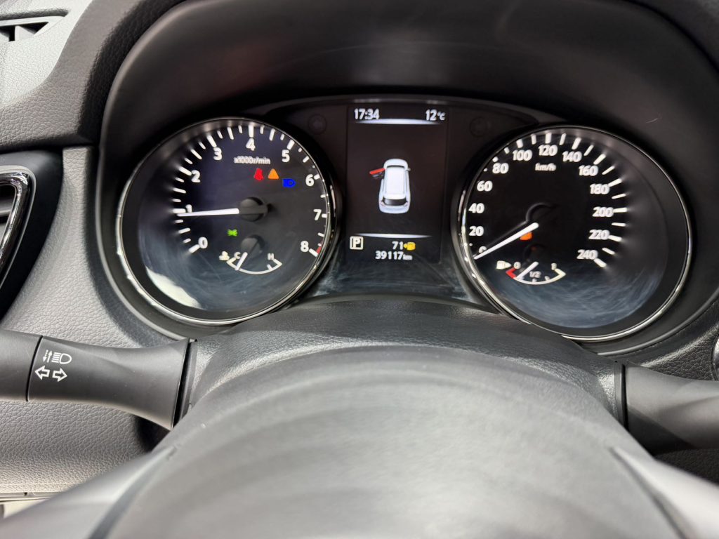 Nissan X-Trail 2023 Model Year Classic 2.0L 2WD Smart Connect Comfort Edition - AUTO STAR