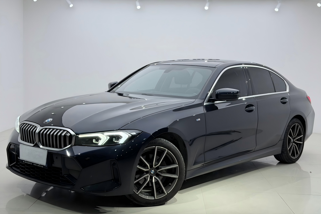 BMW 3 серии 2023 года, 320i с пакетом M Sport - AUTO STAR