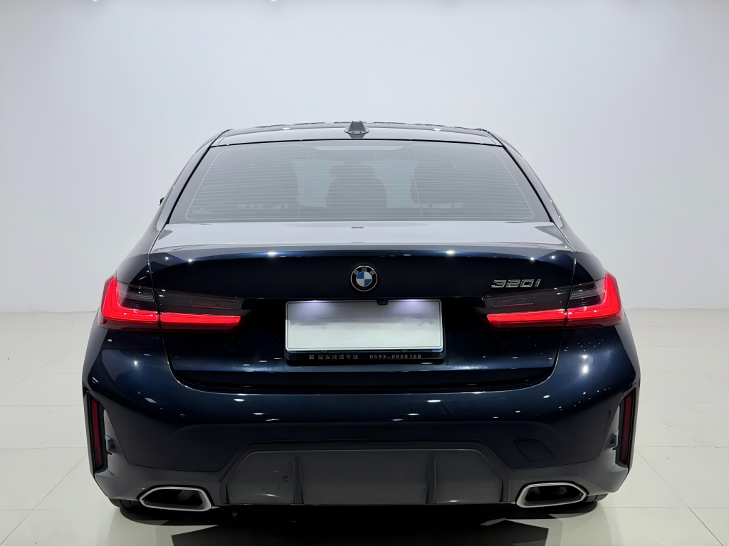 BMW 3 серии 2023 года, 320i с пакетом M Sport - AUTO STAR