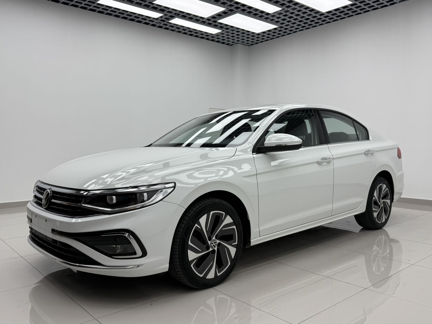 Volkswagen Bora 2023 года,  200TSI DSG, Smart Drive PRO