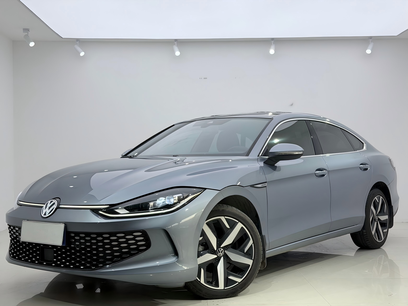 Volkswagen LAMANDO L 2023 года, 280TSI DSG, версия «Cool & Spicy»