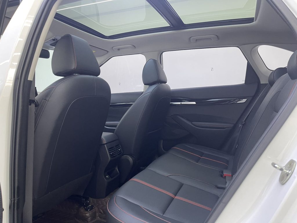 Kia KX3, 2021 г. выпуска, 1,5 л, CVT, версия «Trend» - AUTO STAR