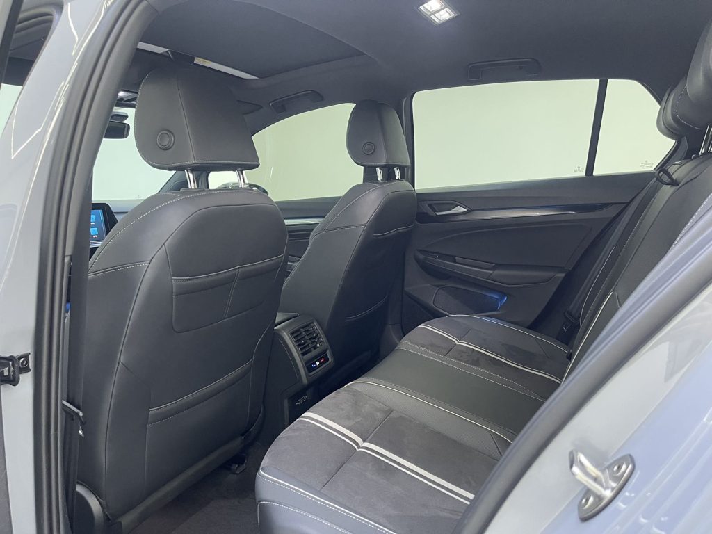 Volkswagen Golf, 2023 модельный год, 280TSI DSG R-Line - AUTO STAR