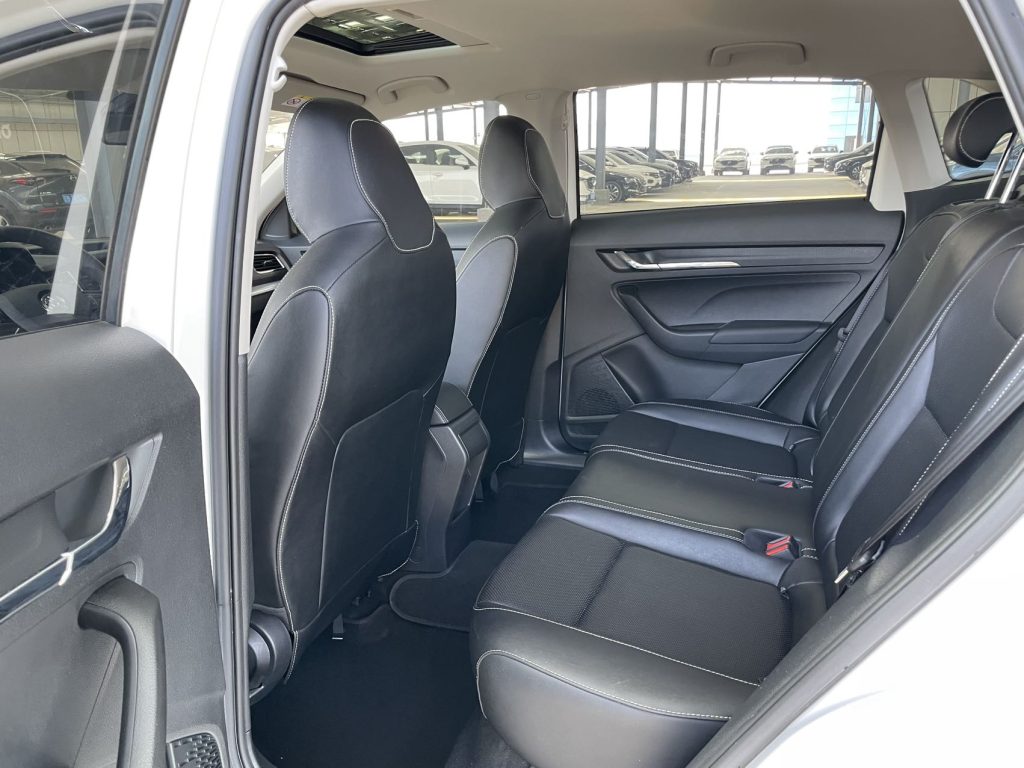 Skoda Kamiq, 2022 г. выпуска, 1,5 л, автоматическая коробка передач, версия «Comfort» - AUTO STAR