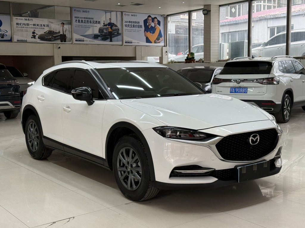 Mazda CX-4 2021 г. 2,0 л, АКПП, передний привод, версия «Skyline» - AUTO STAR