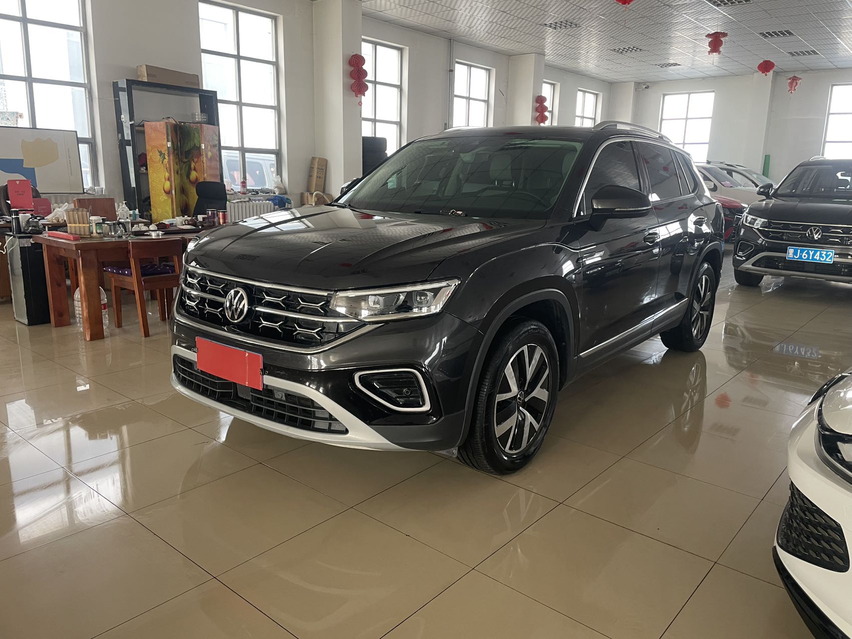 Volkswagen TAYRON  2023 модельный год, 280TSI, передний привод, версия «Luxury Plus Advanced»