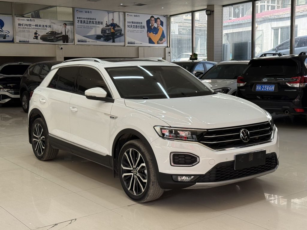 Volkswagen T-Roc, 2022 г. выпуска, 280TSI, DSG, передний привод, комплектация Comfort PLUS - AUTO STAR