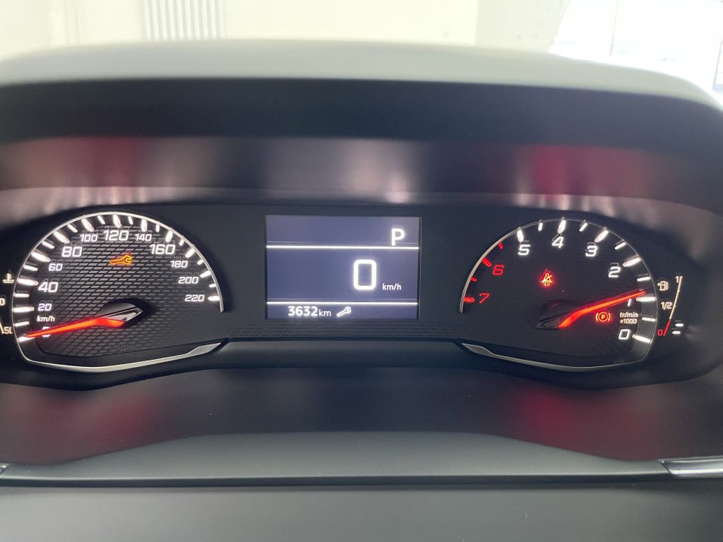 Peugeot 2008 230THP THE ONE - AUTO STAR