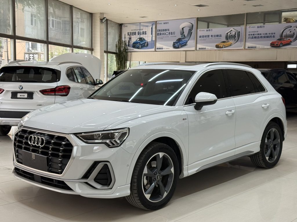 Audi Q3 2023 модельного года 35TFSI версия «Sporty» (1.4T) - AUTO STAR