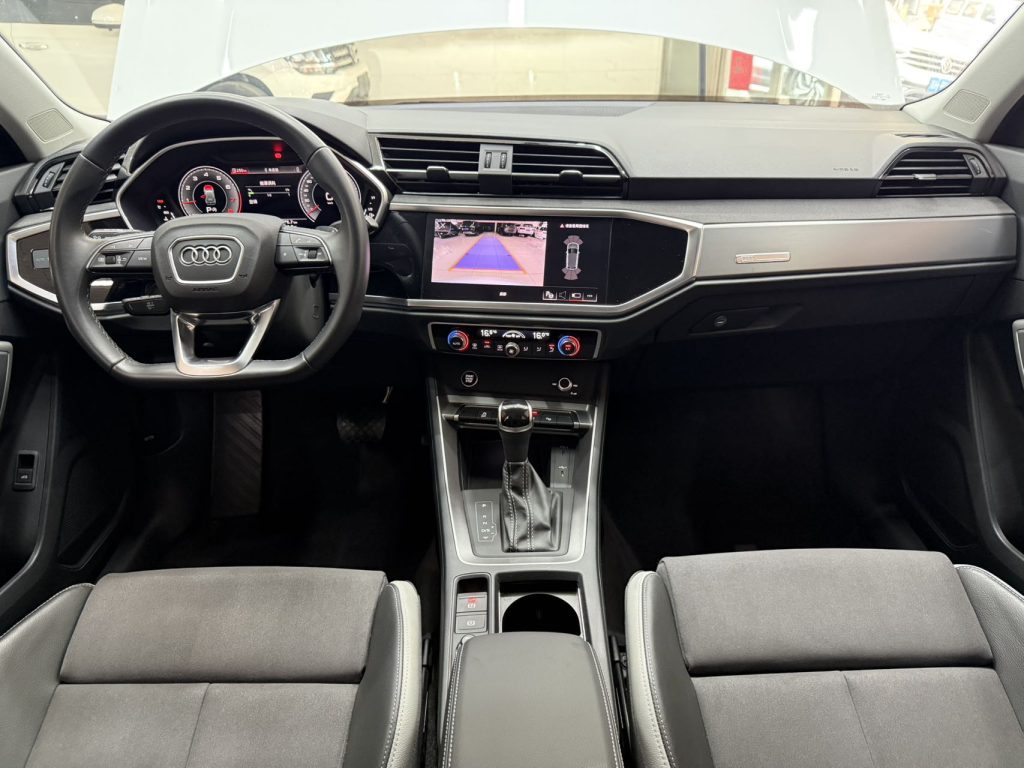 Audi Q3 2023 модельного года 35TFSI версия «Sporty» (1.4T) - AUTO STAR