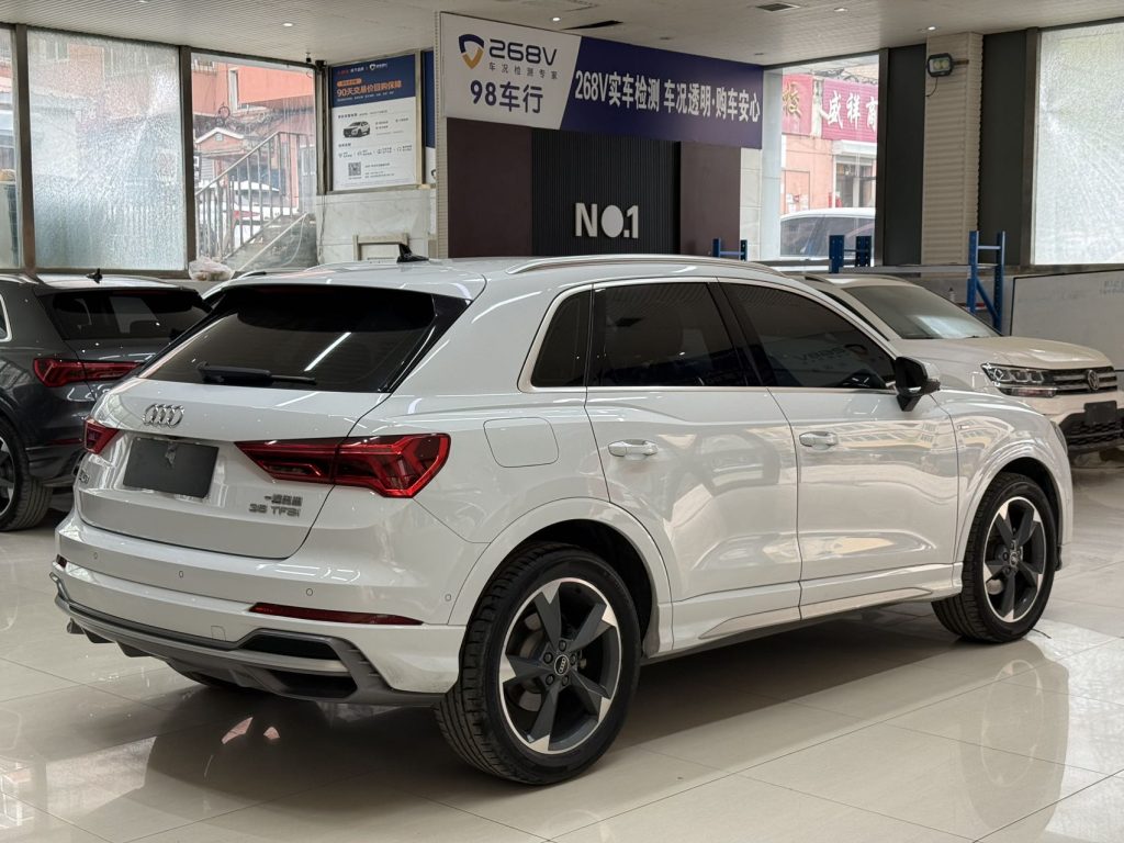 Audi Q3 2023 модельного года 35TFSI версия «Sporty» (1.4T) - AUTO STAR